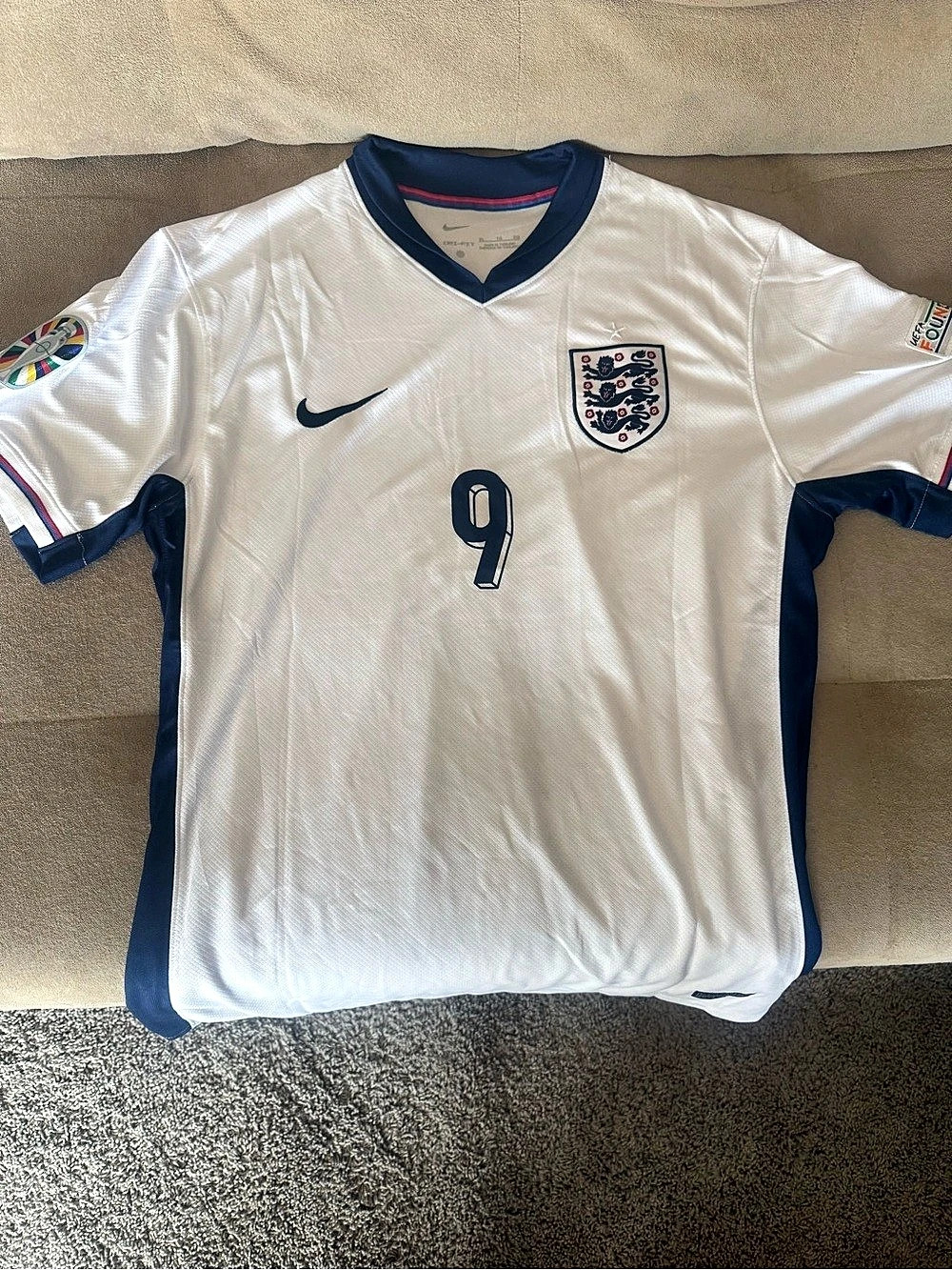 England Home Harry Kane #9 Jersey XL